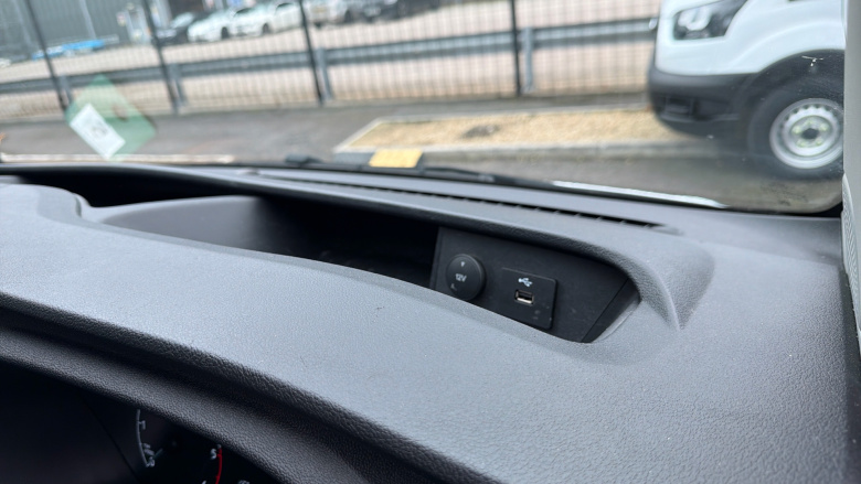 Ford Transit Custom 300 L1 Diesel Fwd 2.0 EcoBlue 130ps High Roof Leader Van